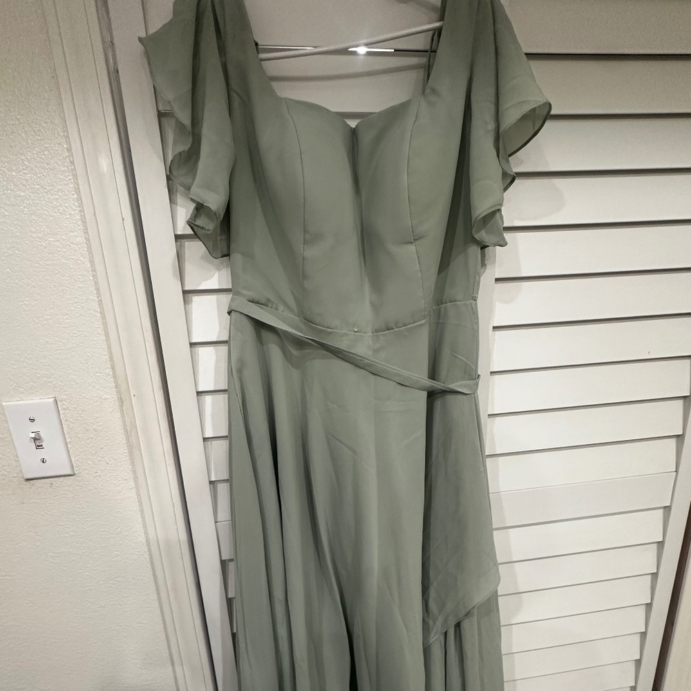 Dress sage green